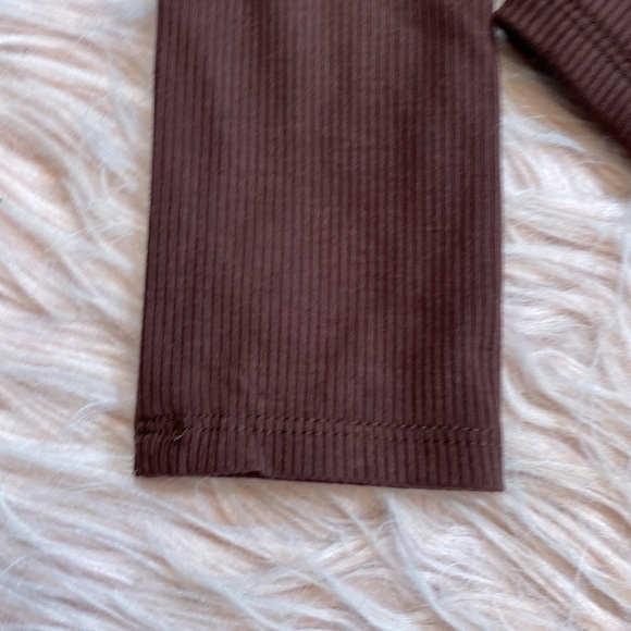 Naked Wardrobe Brown Ribbed Crop Long Sleeve Slit Top sz M - Picture 6 of 9